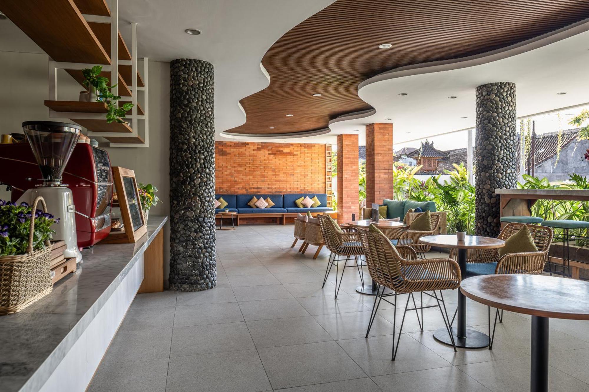 Aralea Coliving Hotell Denpasar Exteriör bild